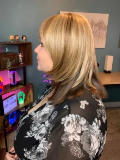 Beautiful Illusion Topper By Raquel Welch | Mono Top 6 Beautiful Illusion Topper By Raquel Welch | Mono Top -Best Wig Shop BeautifulIllusion scaled