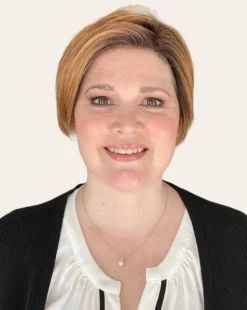 Billie Wig By Envy | Human Hair/Synthetic Blend -Best Wig Shop Billie Envy CreamedCoffee Front