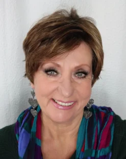 Flip Mono By Ellen Wille | Mono Top -Best Wig Shop FlipMonoNougatrootedfront scaled