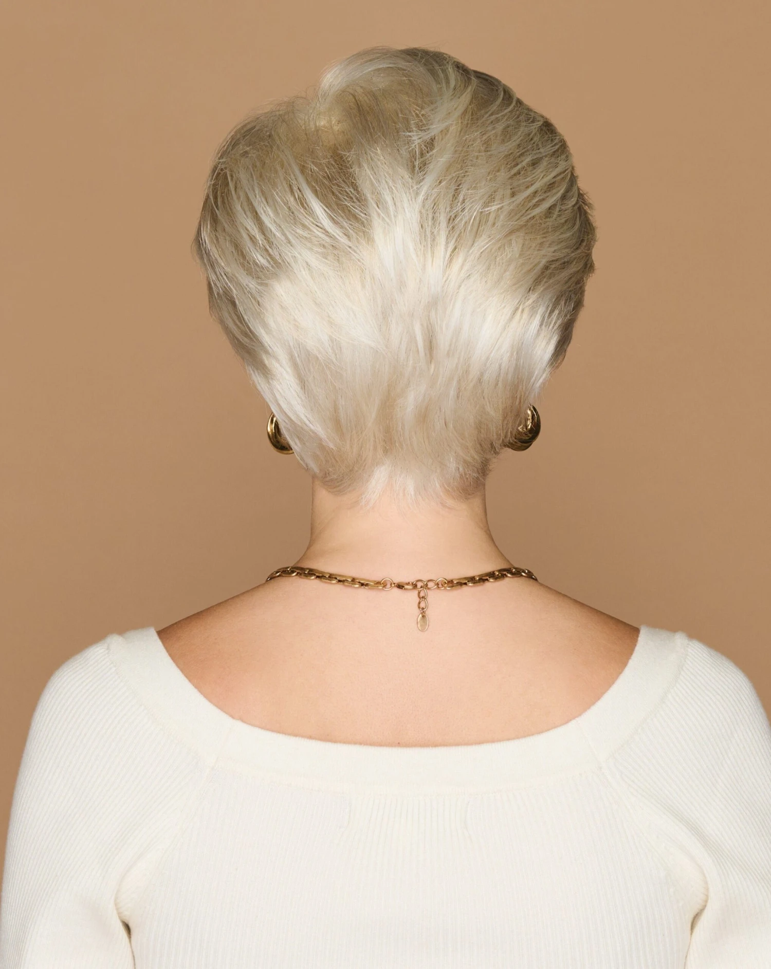 Simply Classic Wig by Gabor Simply Classic Wig By Gabor -Best Wig Shop GB SimplyClassic Model2 Side3 scaled