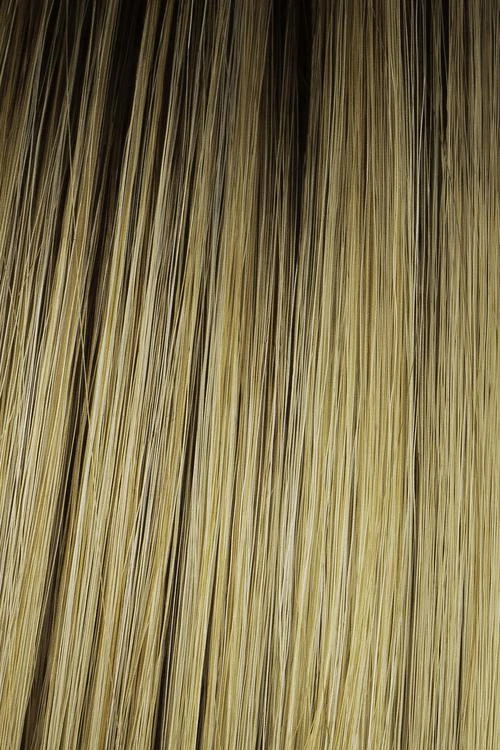 Flirty Flip Wig by Hairdo | Heat Friendly Flirty Flip Wig By Hairdo | Heat Friendly -Best Wig Shop HD True2Life SS25RootedGingerBlonde