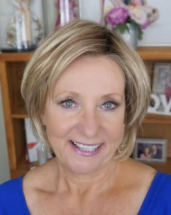 Farrah Wig By Henry Margu -Best Wig Shop HMFarrah88GR scaled