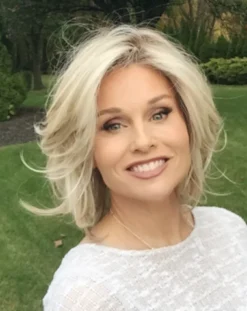 Upstage Wig By Raquel Welch -Best Wig Shop IMG 7805