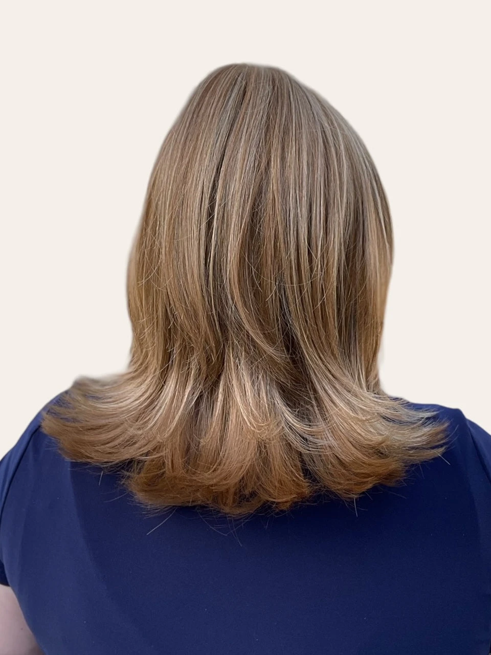 Lisa Wig by Envy | Human Hair/Synthetic Blend Lisa Wig By Envy | Human Hair/Synthetic Blend -Best Wig Shop Lisa Envy DarkerBlonde Back