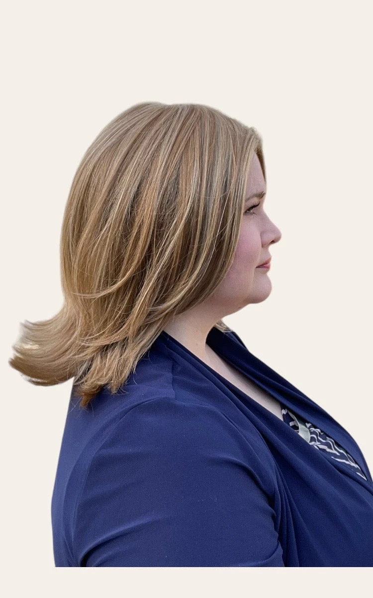 Lisa Wig by Envy | Human Hair/Synthetic Blend Lisa Wig By Envy | Human Hair/Synthetic Blend -Best Wig Shop Lisa Envy DarkerBlonde Right