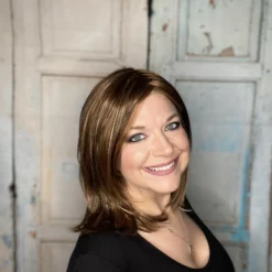 Regal Wig By Mane Attraction -Best Wig Shop MARegalNutmeg