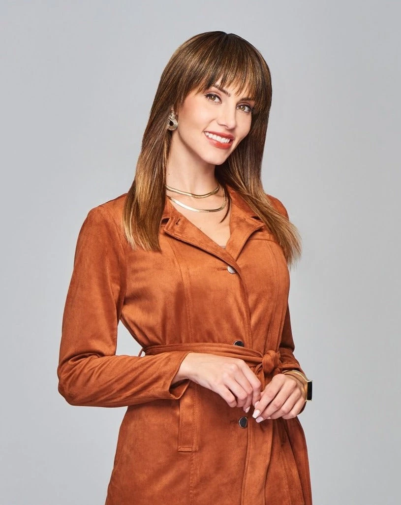 Beautiful Illusion Topper by Raquel Welch | Mono Top Beautiful Illusion Topper By Raquel Welch | Mono Top -Best Wig Shop RW BeautifulIllusion Model Front1