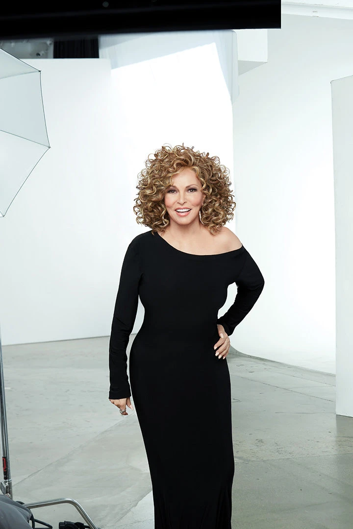 Click Click Flash Wig by Raquel Welch Click Click Flash Wig By Raquel Welch -Best Wig Shop RW Click ClickFlash Raquel Front2