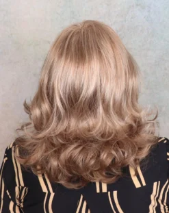 Sonia Wig By Envy 11 Sonia Wig By Envy -Best Wig Shop SoniaEnvyGingerCreamback