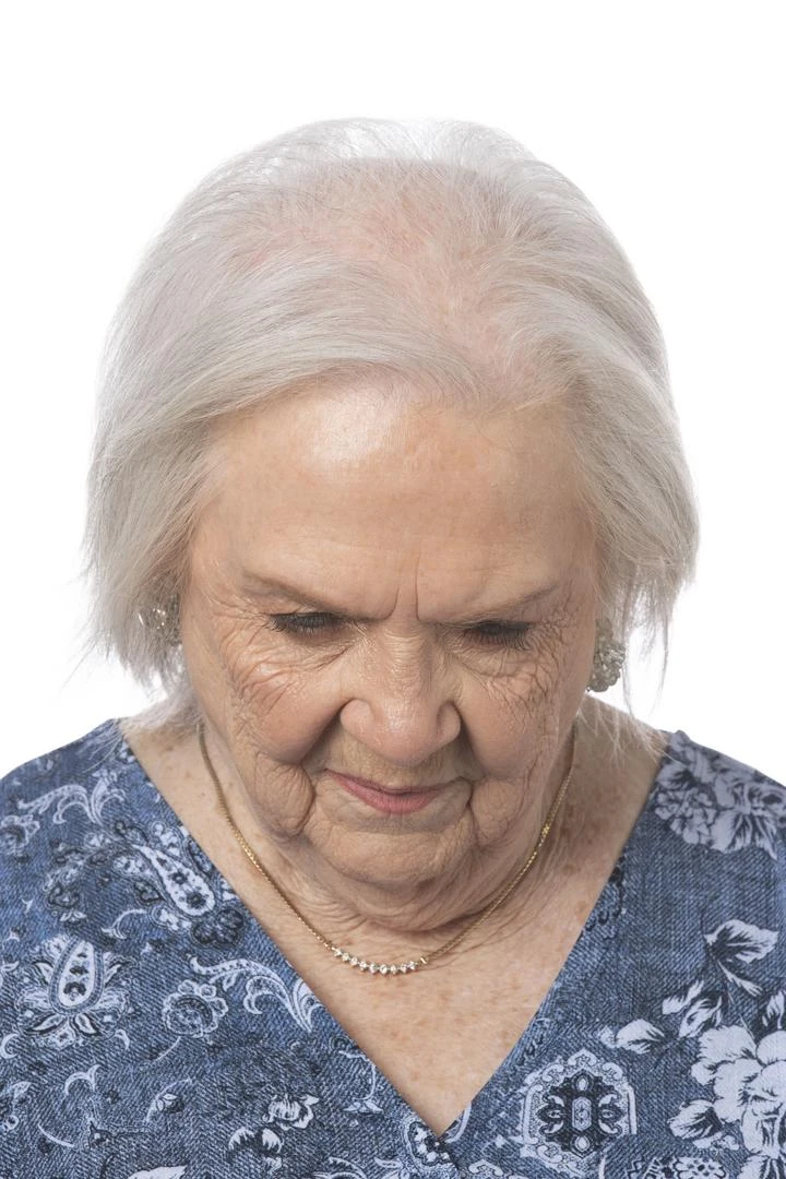 Perfect Topper by Toni Brattin | Heat-Friendly Synthetic Perfect Topper By Toni Brattin | Heat-Friendly Synthetic -Best Wig Shop TB PerfectTopper Product2 Before