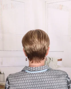 Easton Petite Wig By Estetica -Best Wig Shop easton3