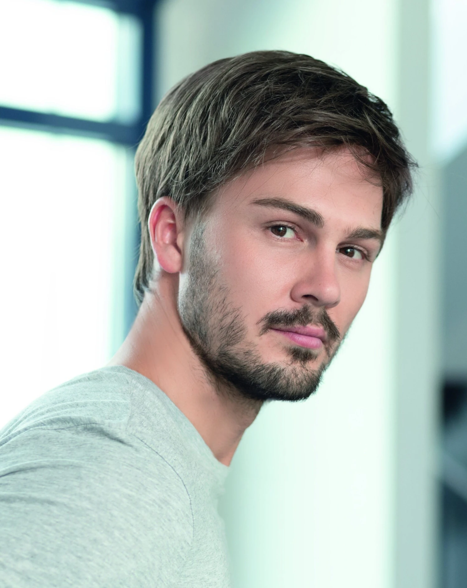 George 5 Stars Men's Wig by Ellen Wille | HAIRforMANce George 5 Stars Men's Wig By Ellen Wille | HAIRforMANce -Best Wig Shop ew HAIRforMANce Georg 5Stars 4 scaled